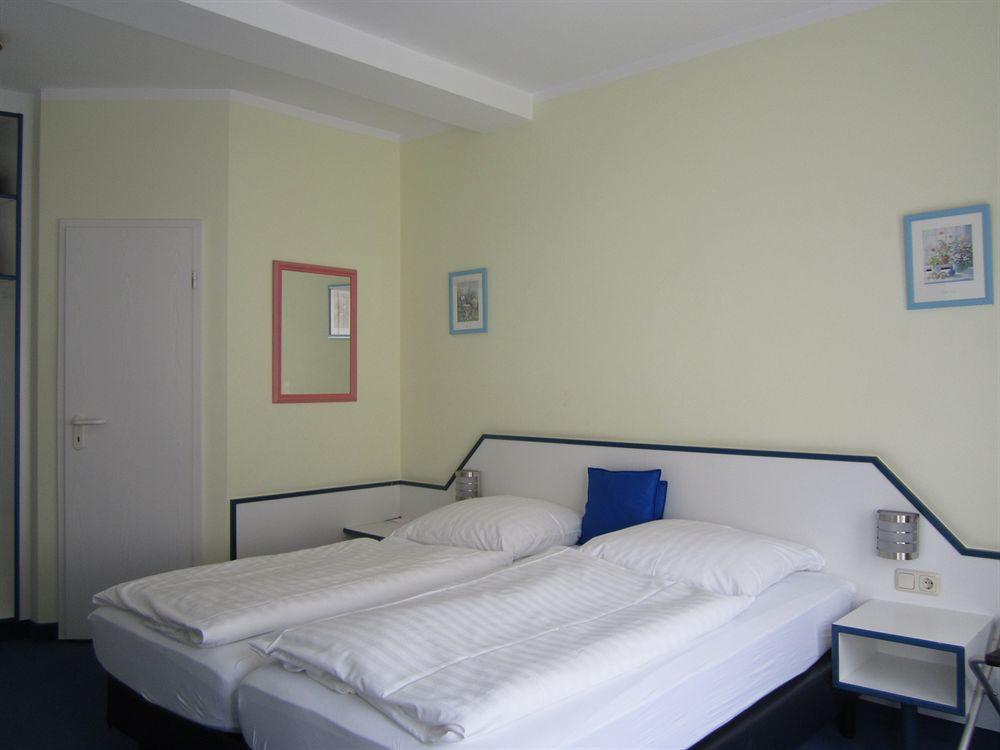 Aparthotel Centre Neue Kräme Am Römer 3*